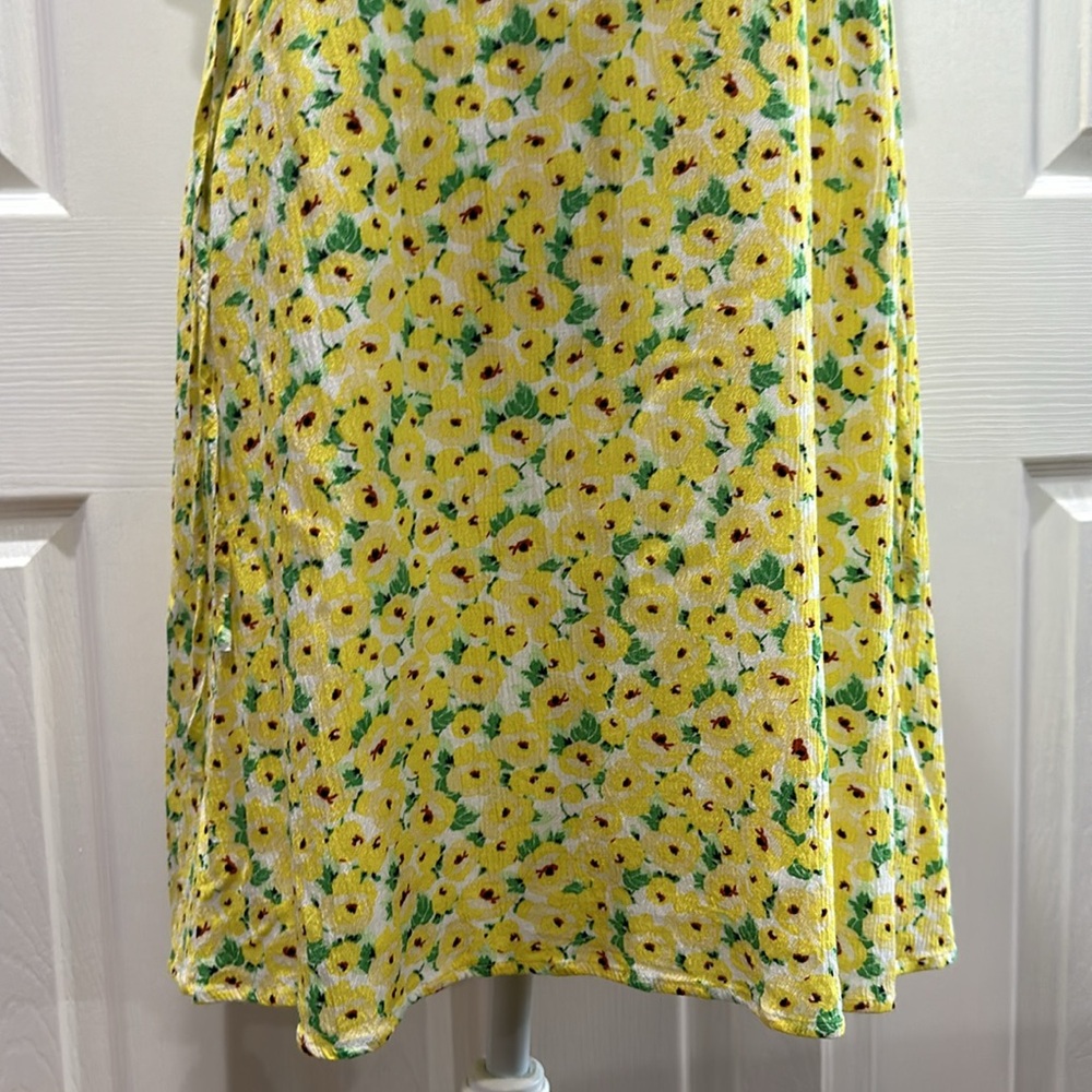 LOFT Floral Pintucked Side Tie Dress Small - Picture 3 of 14